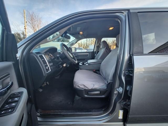 RAM 1500 4WD Quad Cab 140.5" SLT 2013