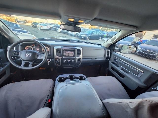 RAM 1500 4WD Quad Cab 140.5" SLT 2013