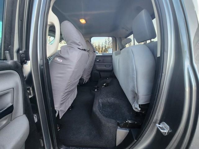 RAM 1500 4WD Quad Cab 140.5" SLT 2013