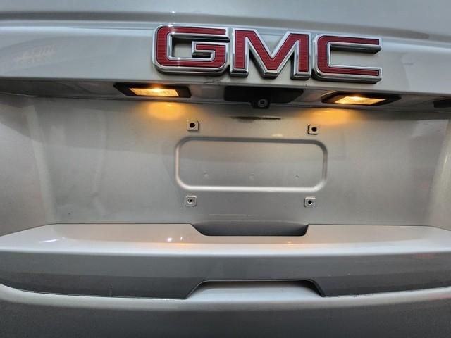 GMC Yukon 4WD 4dr SLT 2015