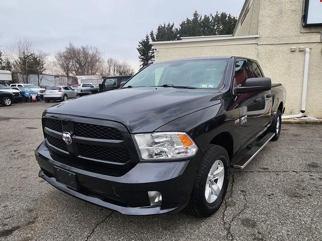 RAM 1500 Express 4x4 Quad Cab 6'4" Box 2017