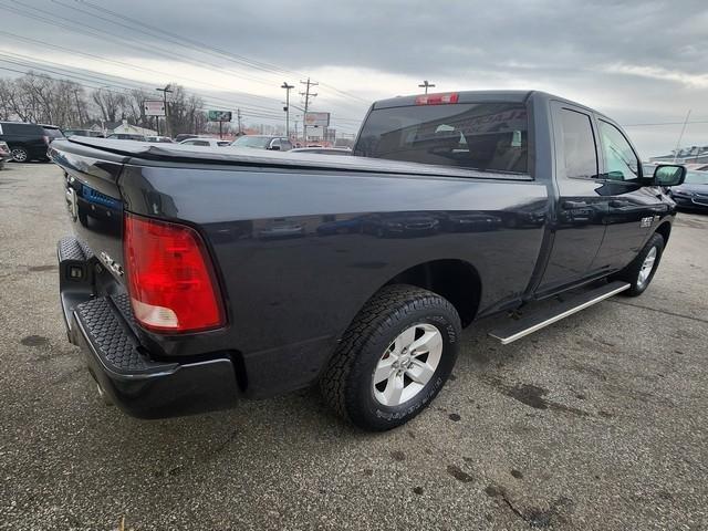 RAM 1500 Express 4x4 Quad Cab 6'4" Box 2017