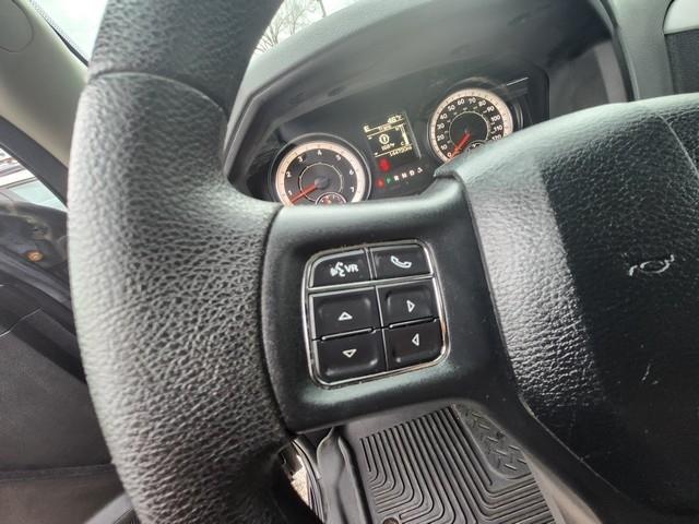 RAM 1500 Express 4x4 Quad Cab 6'4" Box 2017