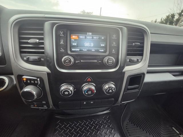 RAM 1500 Express 4x4 Quad Cab 6'4" Box 2017