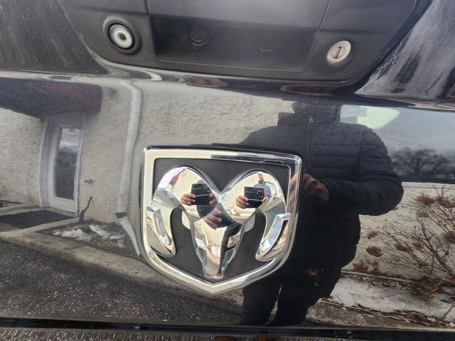 RAM 1500 Express 4x4 Quad Cab 6'4" Box 2017