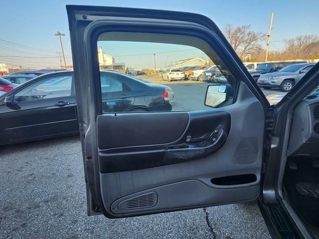 Ford Ranger 4WD 4dr SuperCab 126" Sport 2011