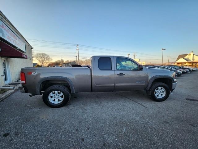GMC Sierra 1500 4WD Ext Cab 143.5" SLE 2013