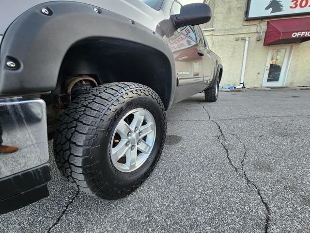 GMC Sierra 1500 4WD Ext Cab 143.5" SLE 2013