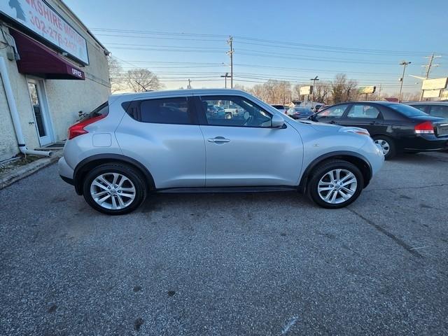 Nissan Juke 5dr Wgn CVT SV AWD 2013