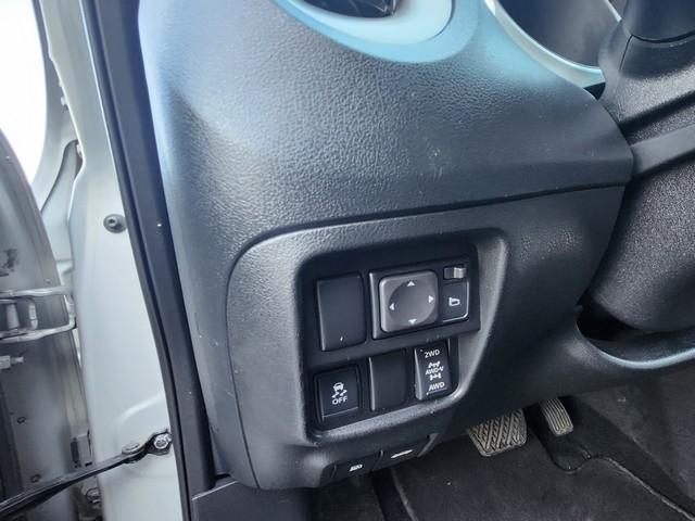 Nissan Juke 5dr Wgn CVT SV AWD 2013