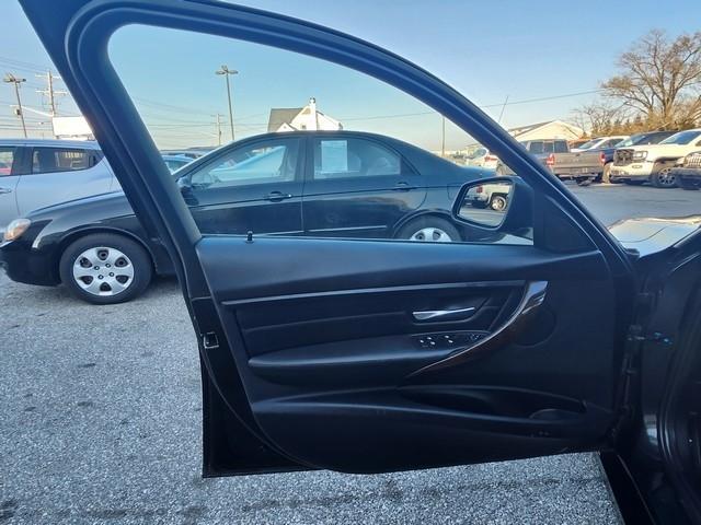 BMW 3 Series 4dr Sdn 328i xDrive AWD SULEV 2015