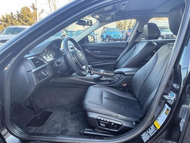 BMW 3 Series 4dr Sdn 328i xDrive AWD SULEV 2015