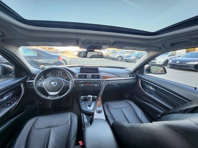 BMW 3 Series 4dr Sdn 328i xDrive AWD SULEV 2015