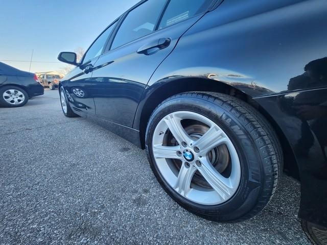 BMW 3 Series 4dr Sdn 328i xDrive AWD SULEV 2015