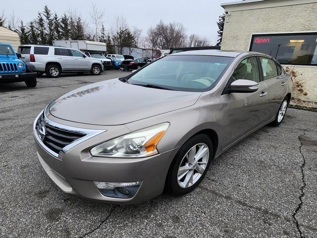 Nissan Altima 4dr Sdn I4 2.5 SL 2013
