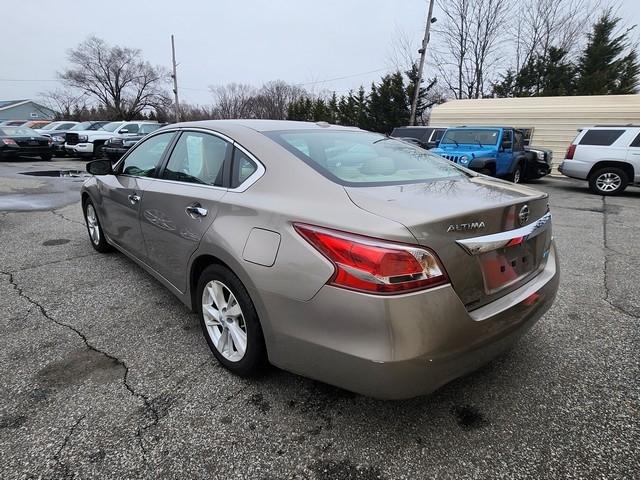 Nissan Altima 4dr Sdn I4 2.5 SL 2013