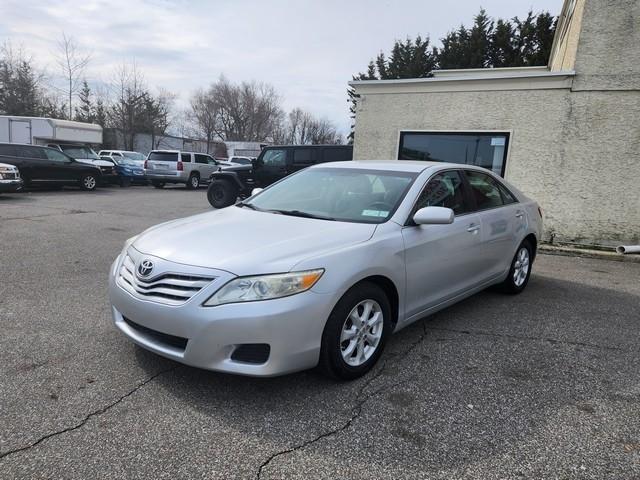 Toyota Camry 4dr Sdn I4 Man LE (Natl) 2011