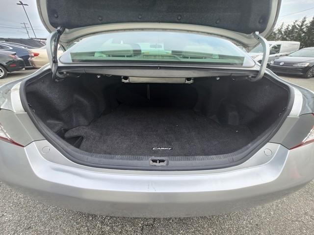 Toyota Camry 4dr Sdn I4 Man LE (Natl) 2011