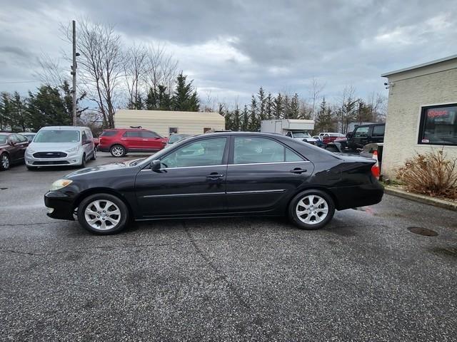 Toyota Camry 4dr Sdn XLE V6 Auto (Natl) 2005