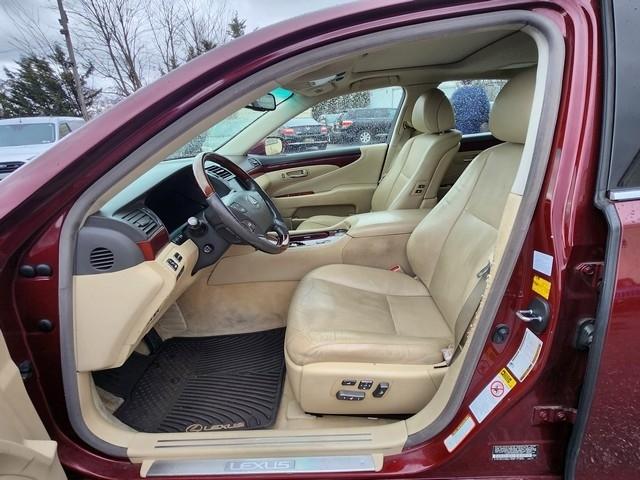 Lexus LS 460 4dr Sdn 2007