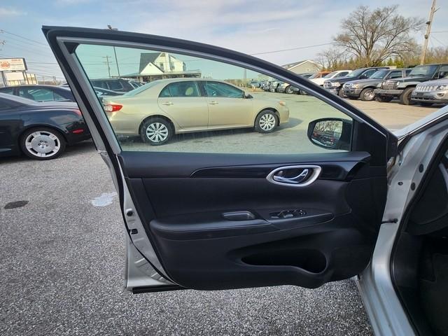 Nissan Sentra SV CVT 2017