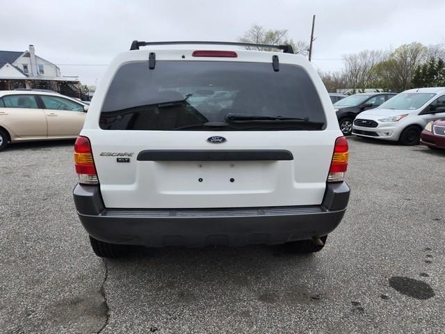 Ford Escape 4dr 103" WB XLT 4WD 2004