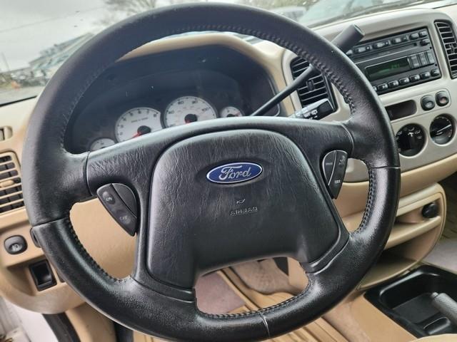 Ford Escape 4dr 103" WB XLT 4WD 2004