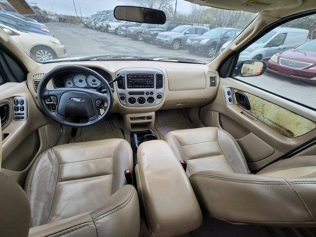 Ford Escape 4dr 103" WB XLT 4WD 2004