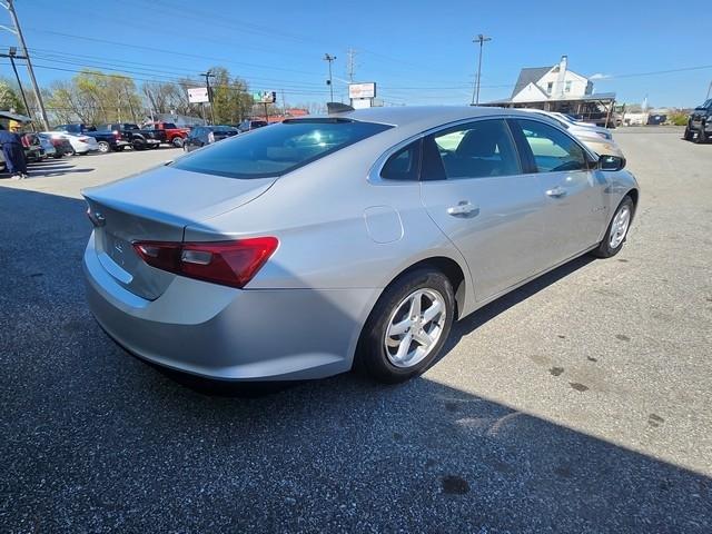 Chevrolet Malibu 4dr Sdn LS w/1LS 2017