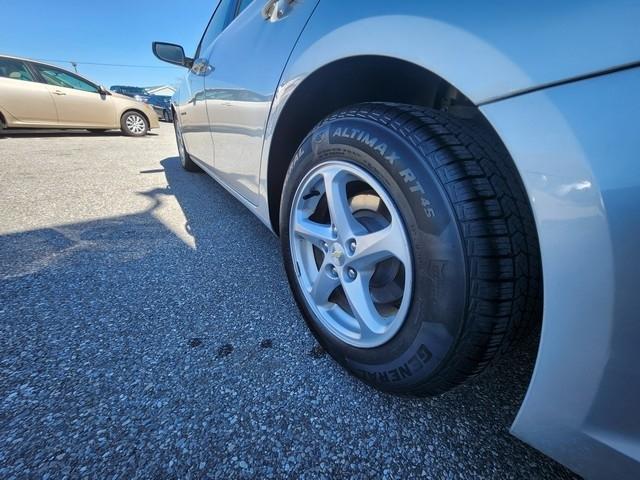 Chevrolet Malibu 4dr Sdn LS w/1LS 2017