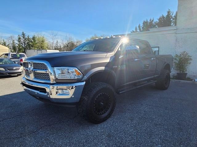 RAM 2500 Laramie 4x4 Crew Cab 6'4" Box 2017