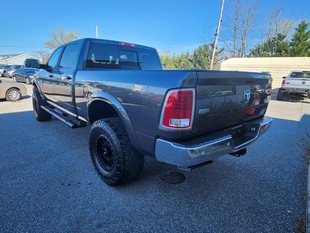 RAM 2500 Laramie 4x4 Crew Cab 6'4" Box 2017