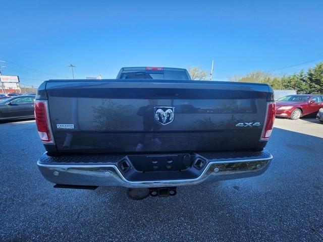 RAM 2500 Laramie 4x4 Crew Cab 6'4" Box 2017