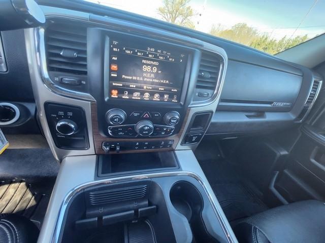 RAM 2500 Laramie 4x4 Crew Cab 6'4" Box 2017