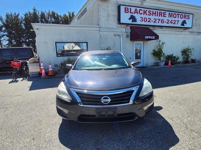 Nissan Altima 4dr Sdn I4 2.5 S 2013