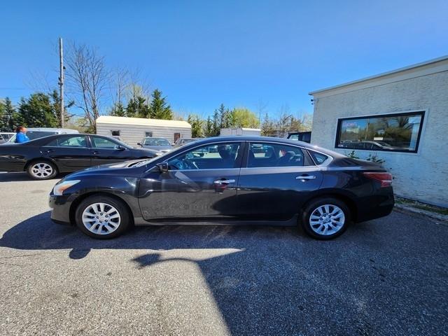 Nissan Altima 4dr Sdn I4 2.5 S 2013