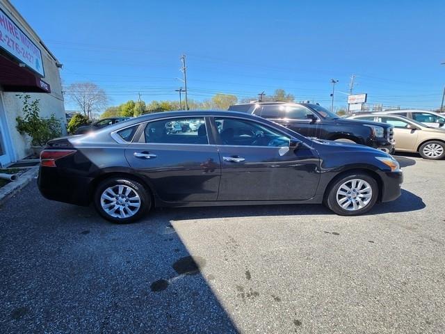 Nissan Altima 4dr Sdn I4 2.5 S 2013
