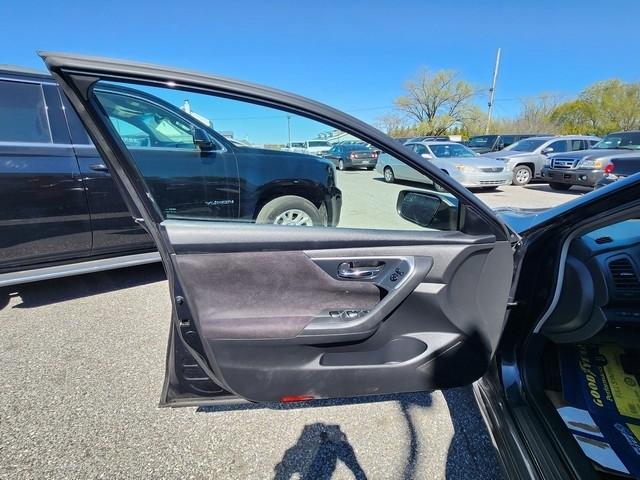 Nissan Altima 4dr Sdn I4 2.5 S 2013