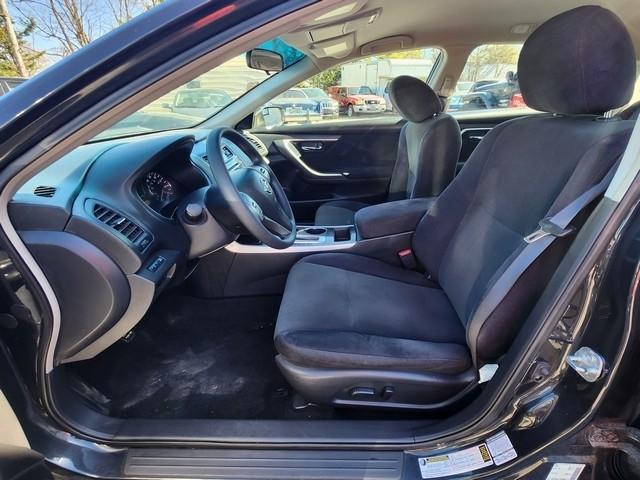 Nissan Altima 4dr Sdn I4 2.5 S 2013