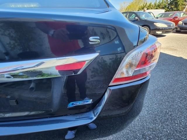 Nissan Altima 4dr Sdn I4 2.5 S 2013