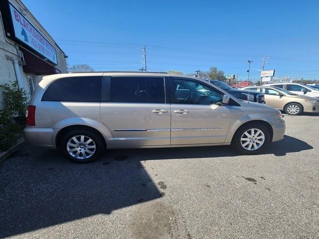 Chrysler Town & Country 4dr Wgn Touring 2015