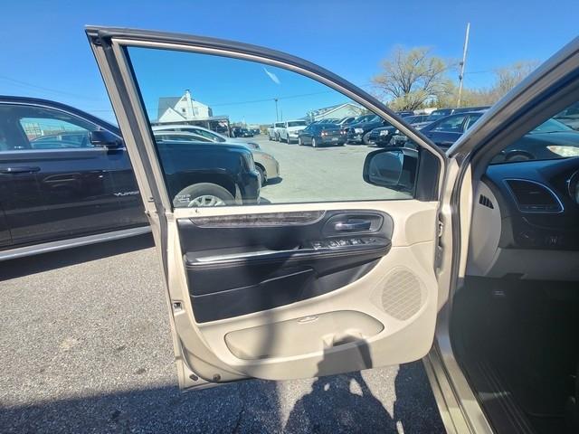 Chrysler Town & Country 4dr Wgn Touring 2015