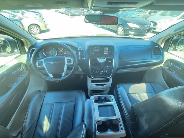 Chrysler Town & Country 4dr Wgn Touring 2015