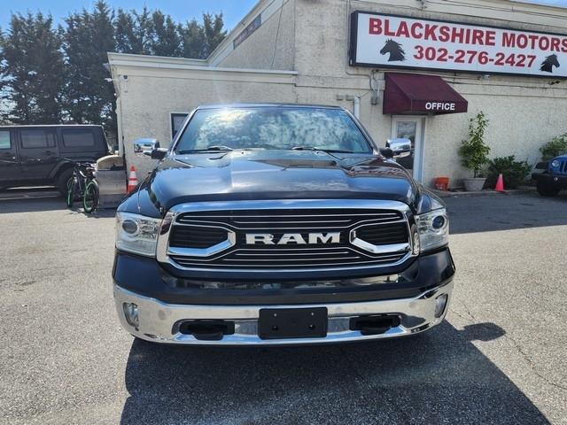 RAM 1500 4WD Crew Cab 140.5" Limited 2016