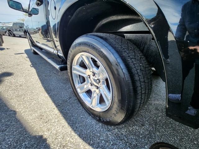 RAM 1500 4WD Crew Cab 140.5" Limited 2016