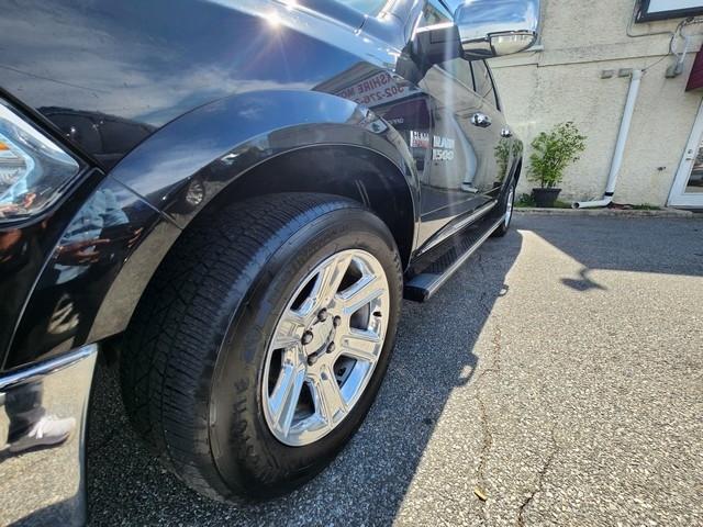 RAM 1500 4WD Crew Cab 140.5" Limited 2016