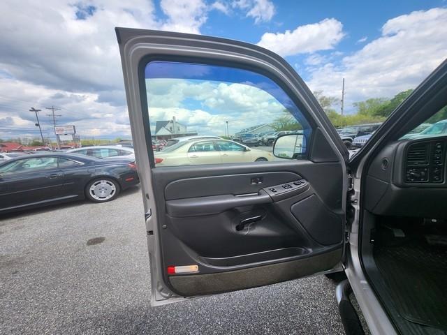 Chevrolet Silverado 1500 Ext Cab 143.5" WB 4WD Z71 2005