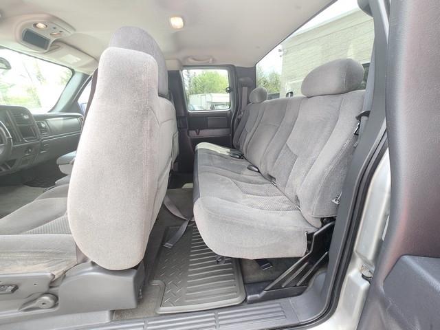 Chevrolet Silverado 1500 Ext Cab 143.5" WB 4WD Z71 2005