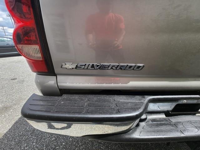 Chevrolet Silverado 1500 Ext Cab 143.5" WB 4WD Z71 2005