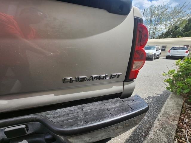 Chevrolet Silverado 1500 Ext Cab 143.5" WB 4WD Z71 2005